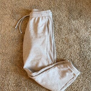 TNA Cozy Fleece in Light Gray